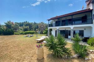 Oxana Beach House St Nikolaos - 3 bedrooms 8 guests