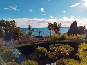 Eliana Appartment - Гримальди