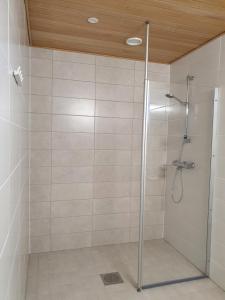 Uusi lomahuoneisto Golf Hiekkasärkät