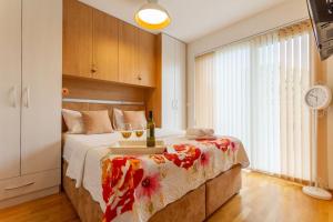 Apartment NADUNO 2min walk to beach