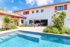 Villa Loreteian - Sublime villa avec piscine chauffée à 8 min des plages