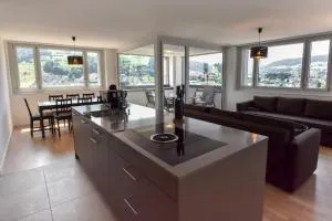 Dream View Apt With Homecinema Netflix & Loggia - Ennetbürgen