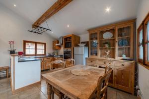 Chalets Charmant Chalet avec jardin aux Houches : photos des chambres