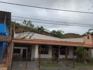 Casa dos Martins - Próximo ao Autódromo Potenza e Cachoeira Arco Iris - 利马杜阿蒂