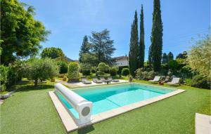 Maisons de vacances Awesome home in Cabannes with 2 Bedrooms, WiFi and Outdoor swimming pool : photos des chambres