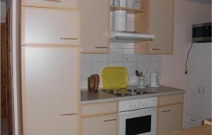 Stunning Apartment In Altenmedingen