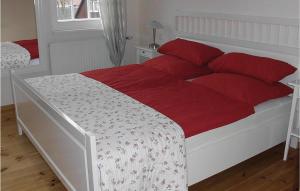 Stunning Apartment In Altenmedingen