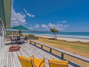 obrázek - Beachfront Hideaway - Matarangi Holiday Home