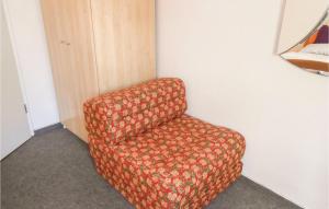 Cozy Apartment In Flüggendorf With Wifi