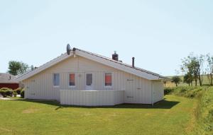 Three-Bedroom Holiday Home  room in Strandpark 13 - Dorf 1 O
