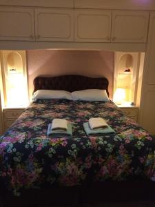 Double or Twin Room with Bathroom room in The Crown Hotel