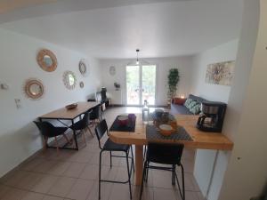 Appartements T3 Le Lou-Piscine & Parking - 5min des thermes : photos des chambres