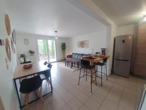 Appartements T3 Le Lou-Piscine & Parking - 5min des thermes : photos des chambres