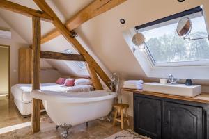 Villas LUXURY Bergerie Corsica, PARIS Orly et disney : photos des chambres