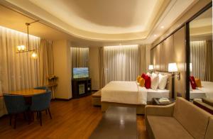 The Vaishnodevi Sarovar Portico