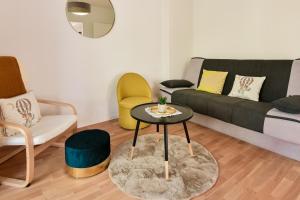 NEW LUXURY 3 Bedroom 4 Air Conditioners