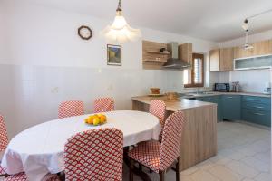 Apartment Vazmica 