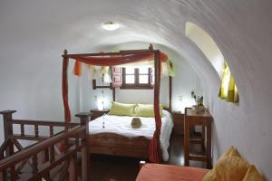 Anna Traditional Apartments Santorini Greece