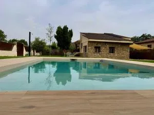 La Casa OM - 圣马丁德巴尔代格莱西亚斯