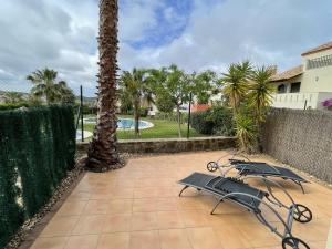 2-bedroom Townhouse with Pool view - ELL01