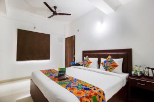 FabHotel Limestone Suites -750M from Yashoda Hospitals, Somajiguda