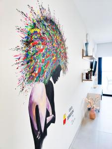 SUNSET WAVES sunny apARTs