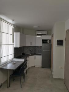 SKG Central Deluxe Studios