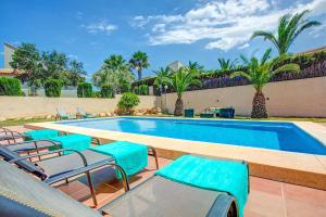 Villa Fresno by Villa Plus