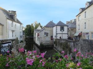 Maisons de vacances Charming maisonette in duplex, 400 m from the beach : photos des chambres