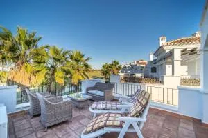Stunning 2 Bedroom 2 Bathroom Town House - CE7LT - Los Segados