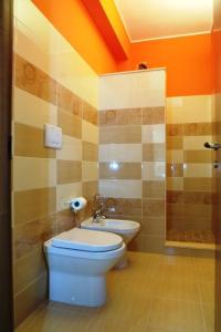 Camera Doppia con Letti Singoli con Bagno Privato