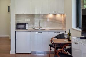 Georgiy Lux Apartments