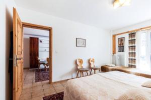 Direkt am See - Aussicht - Balkon - TG-Stellplatz