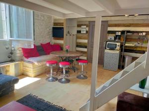 Appartements Au bord de l'eau a ConcarnOLoc : photos des chambres