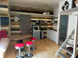 Appartements Au bord de l'eau a ConcarnOLoc : photos des chambres