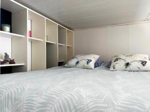 Appartements Au bord de l'eau a ConcarnOLoc : photos des chambres