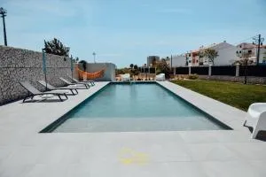 Yellow Sweet Home - Maria e Beatriz - Falca