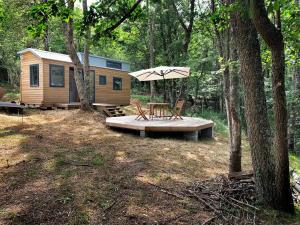 Chalets TINY HOUSE AUTONOME EN PLEINE NATURE : photos des chambres