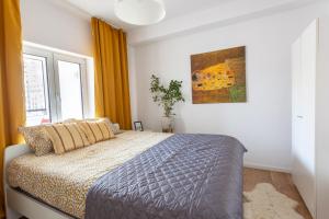 Oldtown Parliament self check in