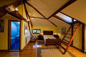 La Cochera de Somao, casona de tipología indiana