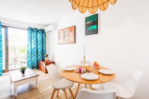 Appartements L'ANGE GARDIEN III AP4293 By Riviera Holiday Homes : photos des chambres