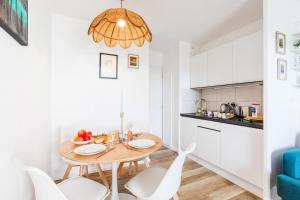 Appartements L'ANGE GARDIEN III AP4293 By Riviera Holiday Homes : photos des chambres