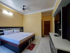 Blue Stone Hotel & Restaurant Mandarmani