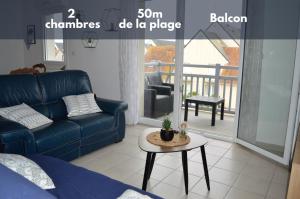 Appartement spacieux avec balcon - à 50m de la plage