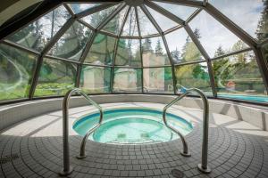 Marquise 608 by Outpost Whistler