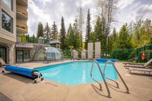 Marquise 608 by Outpost Whistler