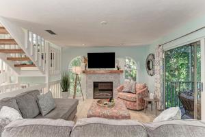Island Serenity - 6250 Holmes #54