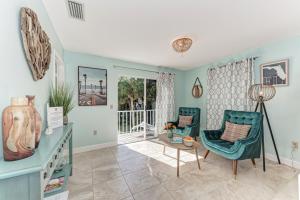 Island Serenity - 6250 Holmes #54