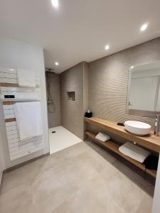 Appart'hotels LODGES EN PIERRES DOREES : photos des chambres