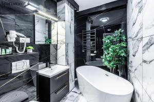 Apartamenty Katowice by Lantier - Swimming Pool Zone